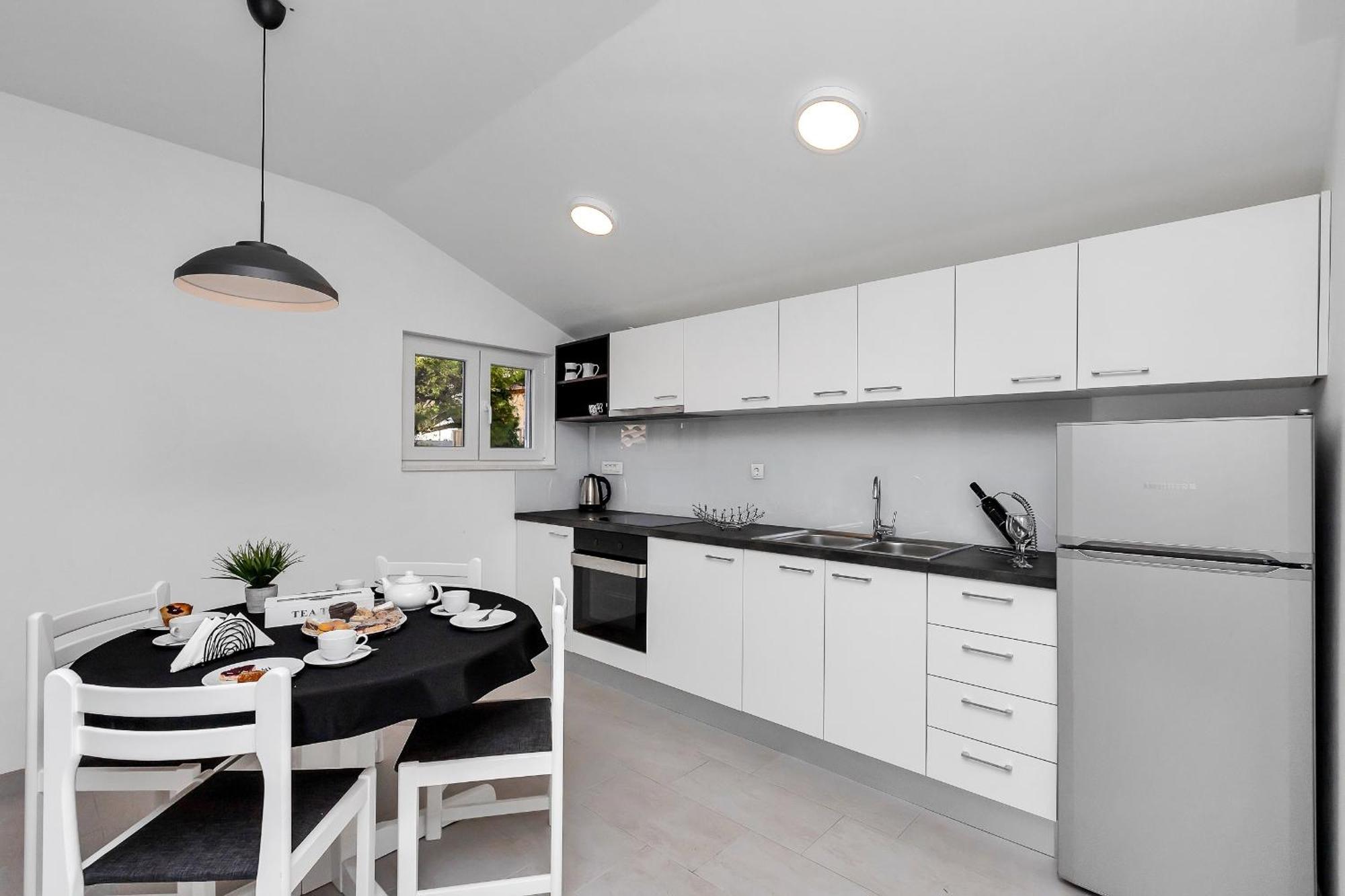 Apartments And Rooms By The Sea Baska Voda, Makarska - 2578 Extérieur photo