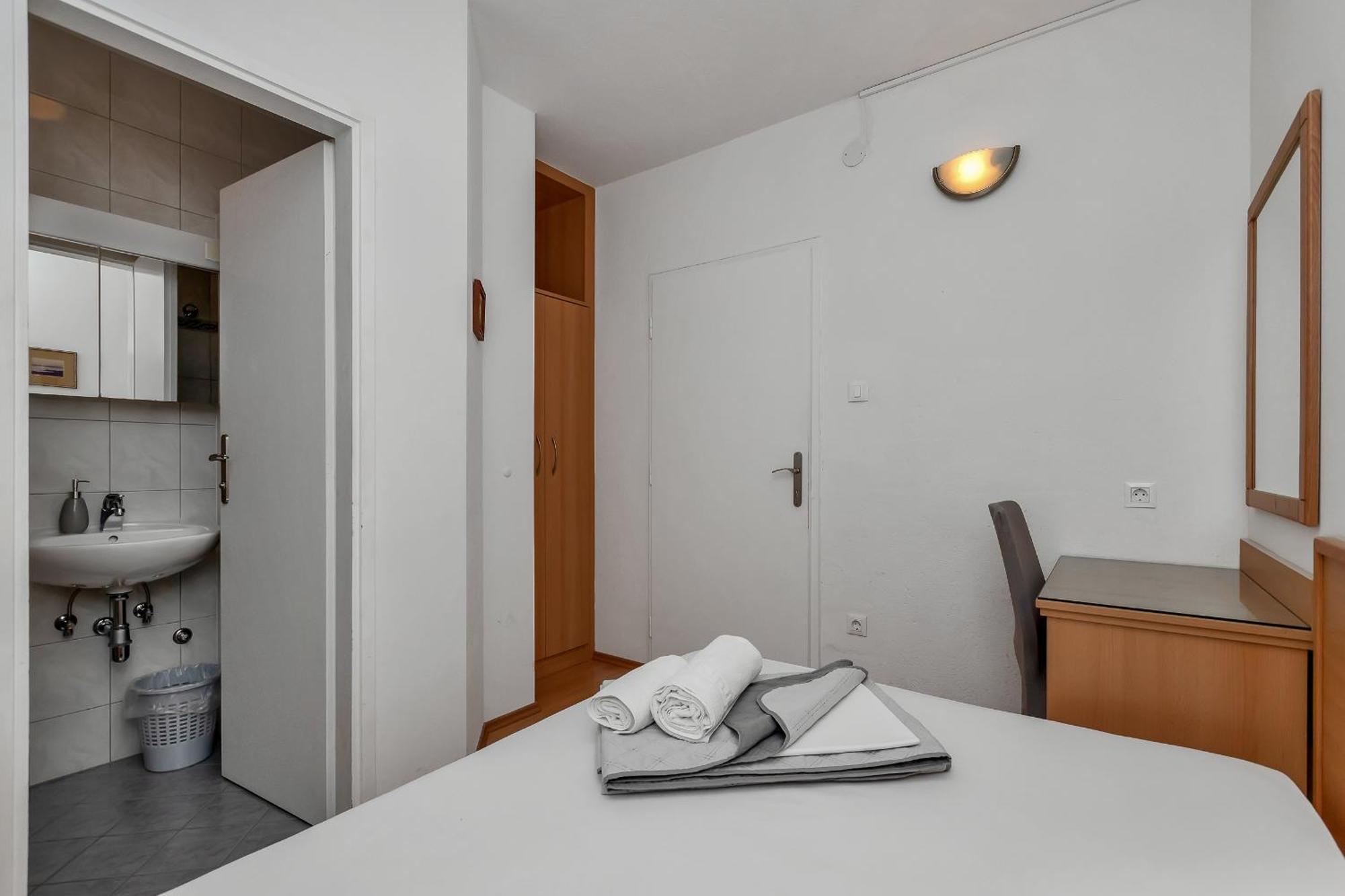 Apartments And Rooms By The Sea Baska Voda, Makarska - 2578 Chambre photo